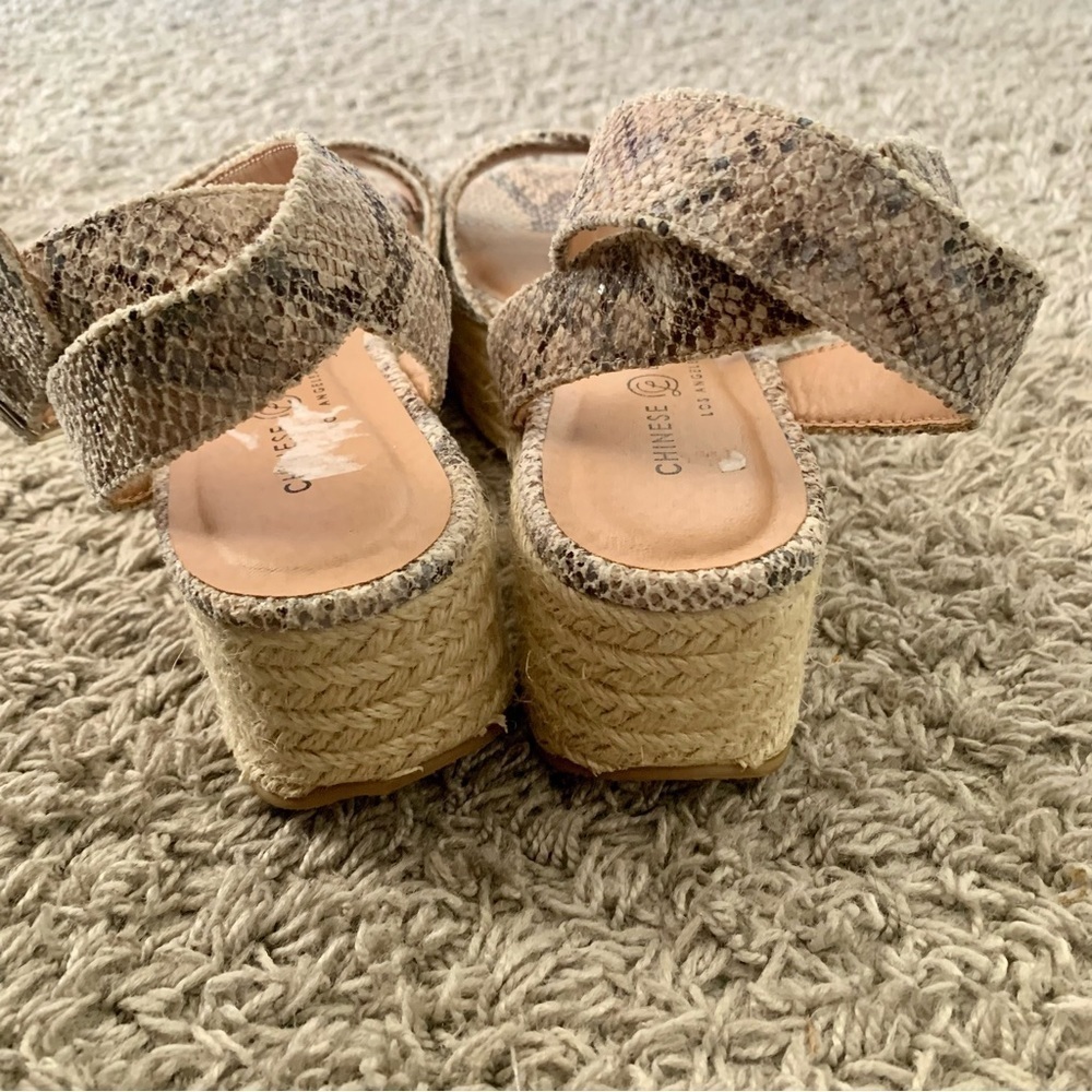 Chinese Laundry Zala espadrille/wedge platform sandals, snake print size 8.5/39 - Picture 9 of 9